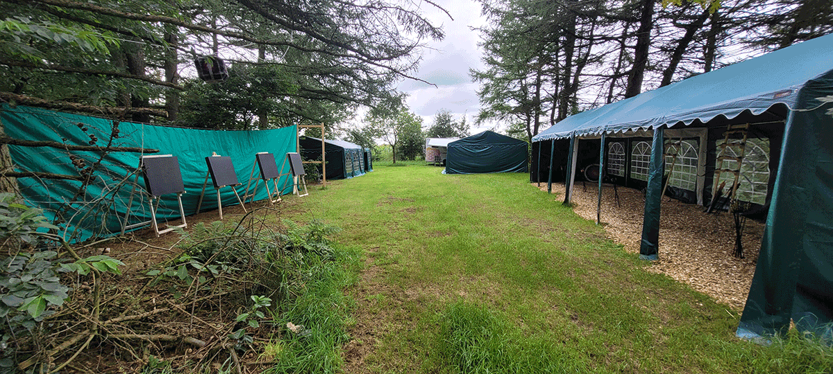 Schattenlichtraum Naturheilräume Naturheilraum Meditatives Bogenschiessen Meditatives Bogenschießen Energiearbeit Energetisches Bogenschießen Energetisches Bogenschiessen Rituale Murti Ganesha Buddha Kraftbaum Kraftplatz Elfen und Feen Aufsteigende Energie Absteigende Energie Longina und Thomas