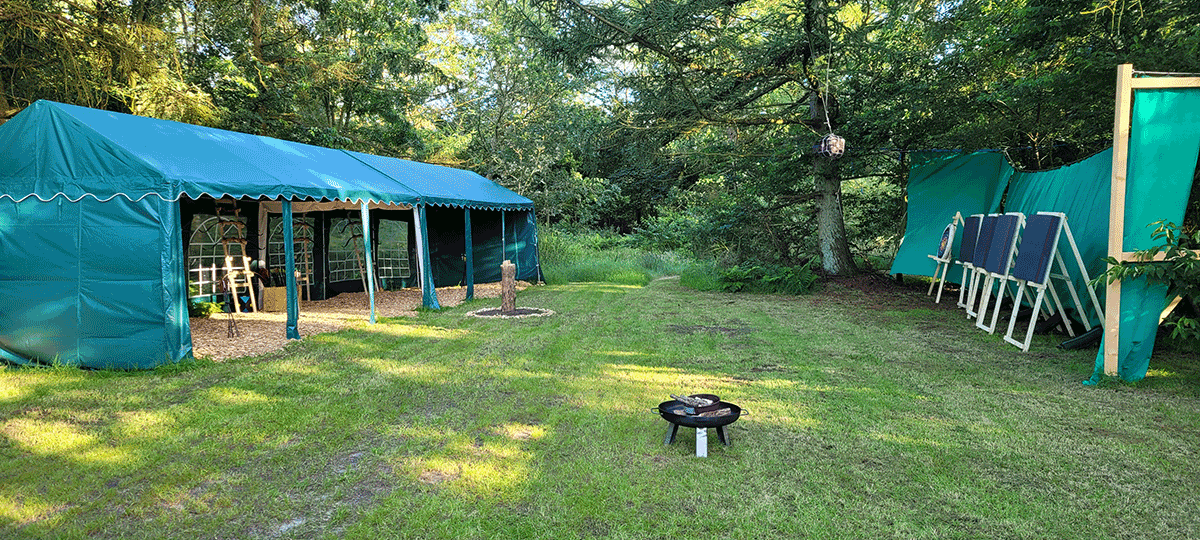 Schattenlichtraum Naturheilräume Naturheilraum Meditatives Bogenschiessen Meditatives Bogenschießen Energiearbeit Energetisches Bogenschießen Energetisches Bogenschiessen Rituale Murti Ganesha Buddha Kraftbaum Kraftplatz Elfen und Feen Aufsteigende Energie Absteigende Energie Longina und Thomas